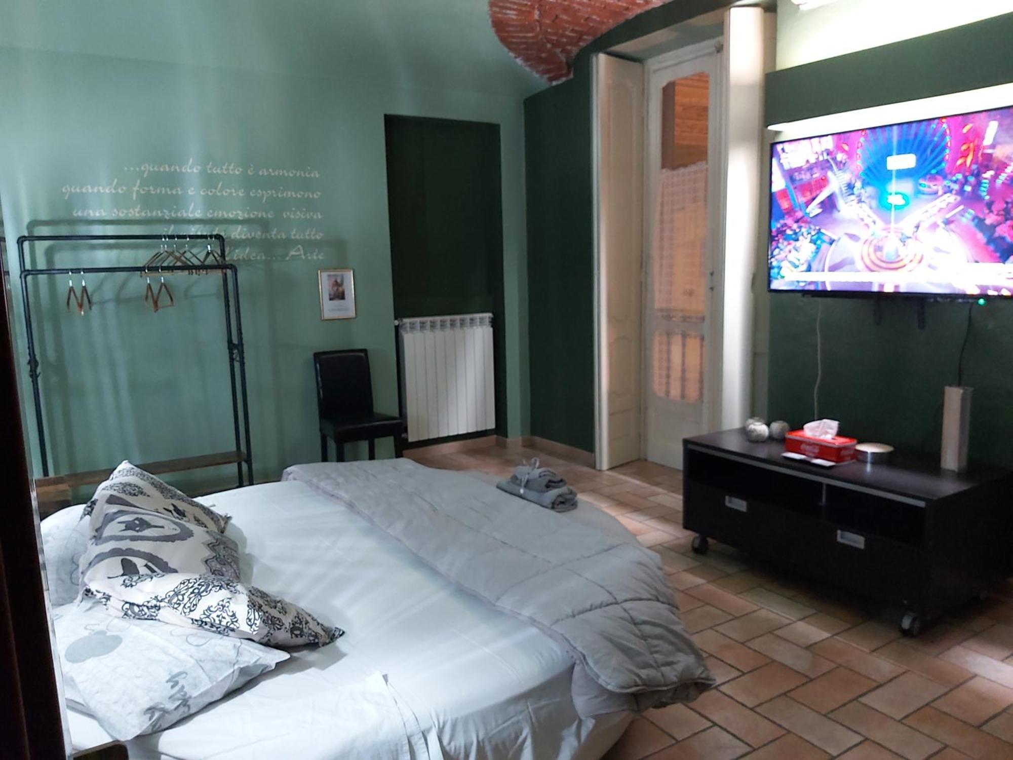 I Portici Guest House Alessandria Phòng bức ảnh